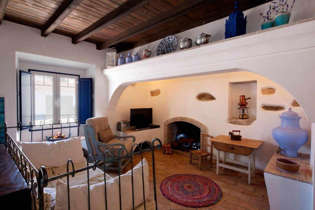 Albergue Casa Da Tia Amalia Mértola Exterior foto